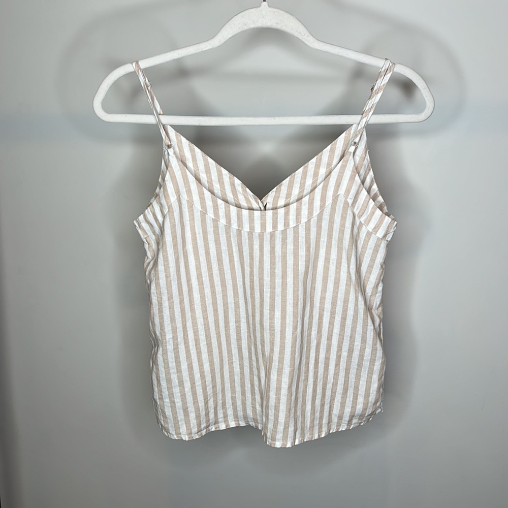 Abercrombie and fitch sleeveless top. Size xs - Picture 3 of 5